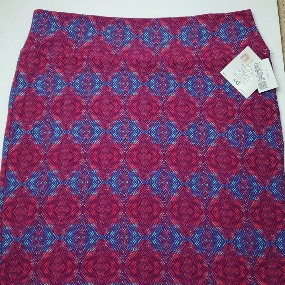 LuLaRoe Cassie Pencil Skirt 3XL NWT Red Purple Geometric Diamond Pattern